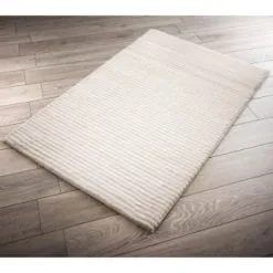 B&M Alaska Faux Fur Rug 60 X 110cm - Cream